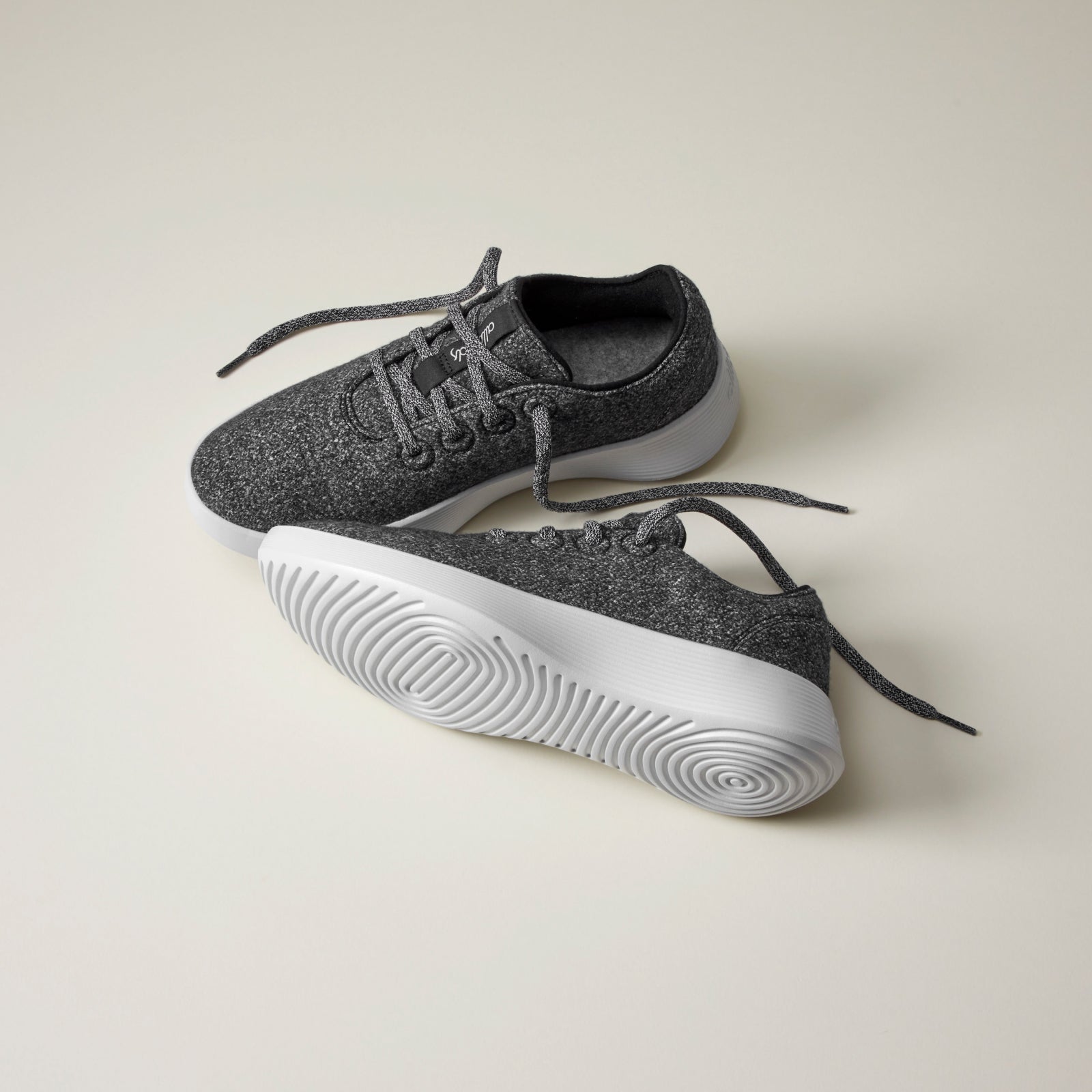 Men's Wool Runner 2, Dark Grey (Light Grey Sole)